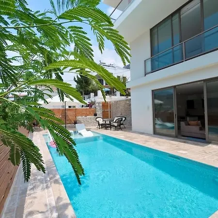 Central Triplex With Pool & Partial Sea View Holiday home Kalkan